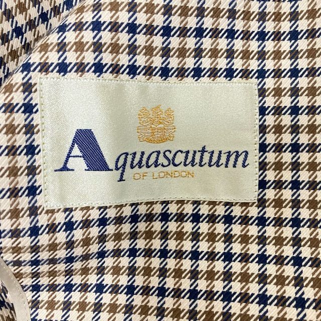 アクアスキュータム