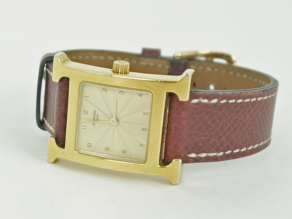 デザイン性とクオリティが高いエルメスの時計の価値について