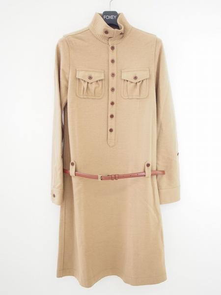 涼しさと華やかさを演出!トゥモローランドのワンピース