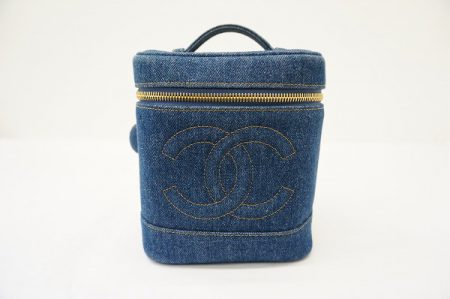 シャネルの最新買取情報｜デニム バニティ