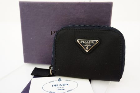 高級感がある大人のアイテム プラダのコインケース買取しました