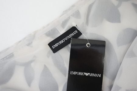 作りがしっかりしている大人のためのアルマーニのTシャツの良さ