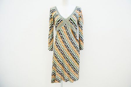 ミッソーニ 色彩豊かな幾何学模様がポイントのニットワンピースを買取しました