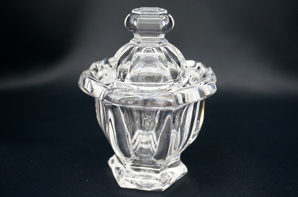 バカラの重厚感が感じられるマスタードポッドを買取しました