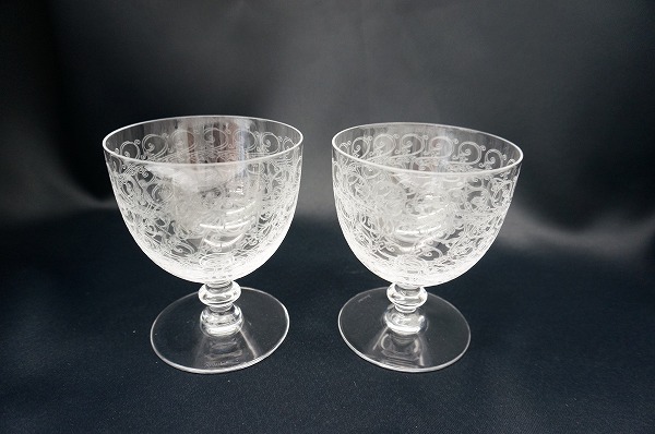 美しく輝くバカラのローハンのペアグラスを買取しました