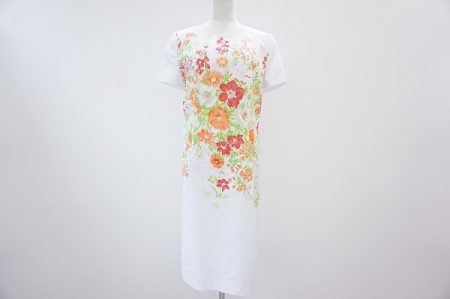 春のガーデンのような花柄が大人可愛いゲストジョコンダのワンピ