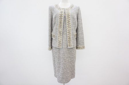 ST.JOHN COUTUREのワンピーススーツを買取させて頂きました