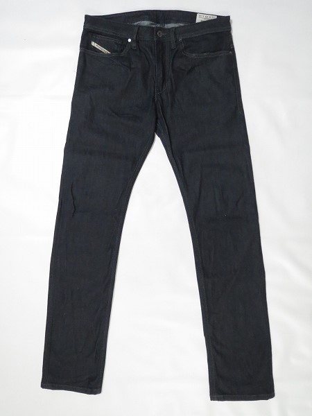 オシャレの格の上がるブランドディーゼルのストレッチデニムパンツ