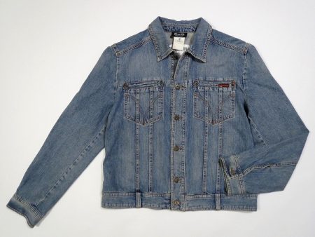 カジュアルになりすぎないD＆Gのデニムジャケット