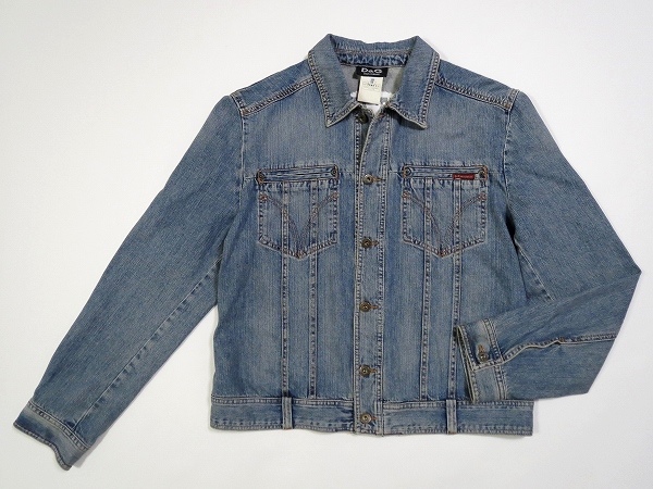 カジュアルになりすぎないD＆Gのデニムジャケット