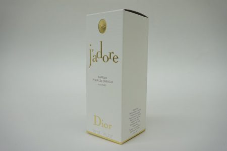 爽やかで香りの持続性も高いクリスチャンディオールのジャドール