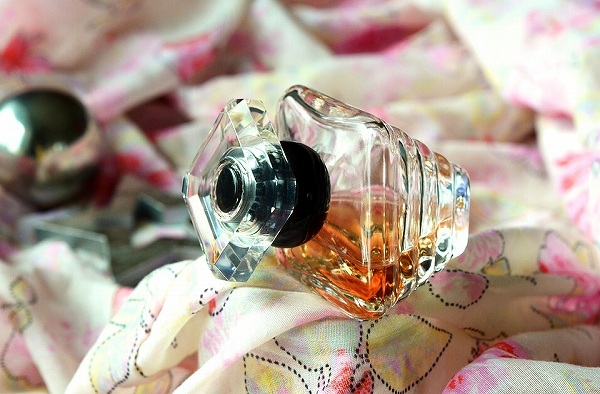香水好きなら外せない、コスメ界トップのランコムが生み出す魅惑の香り3選