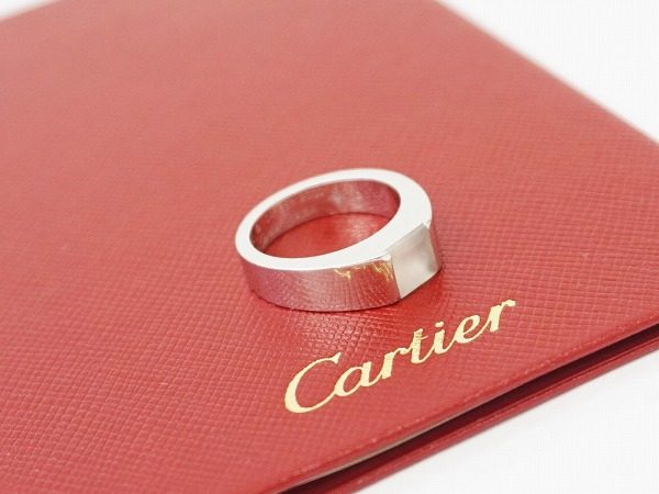 働く女性の為に生まれた機能美を持つ。カルティエのタンクソロリングを買取しました