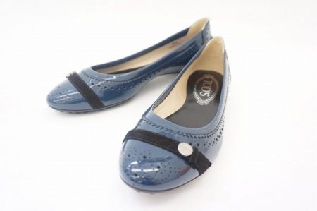 セレブからも愛される。トッズのドライビングシューズを買取しました