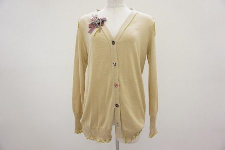 ユニークなブタさんワッペンがポイント！アルベロベロのカーディガンを買取しました