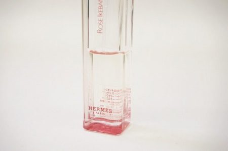 日本の生け花をイメージして作られた気品あふれるエルメスのROSE