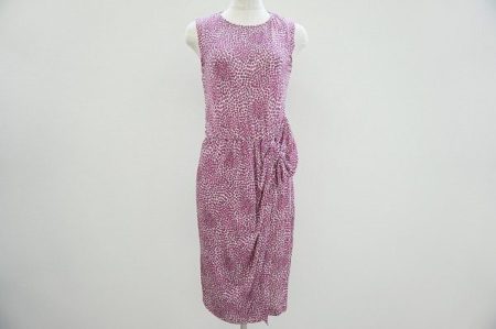 計算された美シルエットで魅力がアップ！シネカノンのワンピ