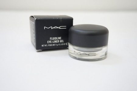 マックのフルイッドラインジェルアイラーナーでアイメイクが自由自在