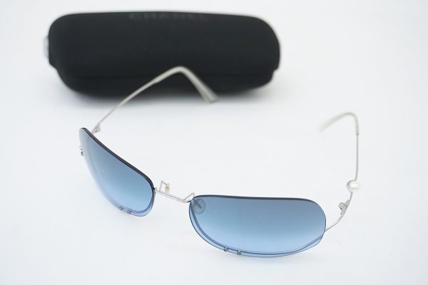 究極のエレガンスを感じるシャネルのパールモチーフ付サングラス