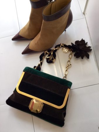 スモールバッグでスタイリッシュに！【広尾店より】