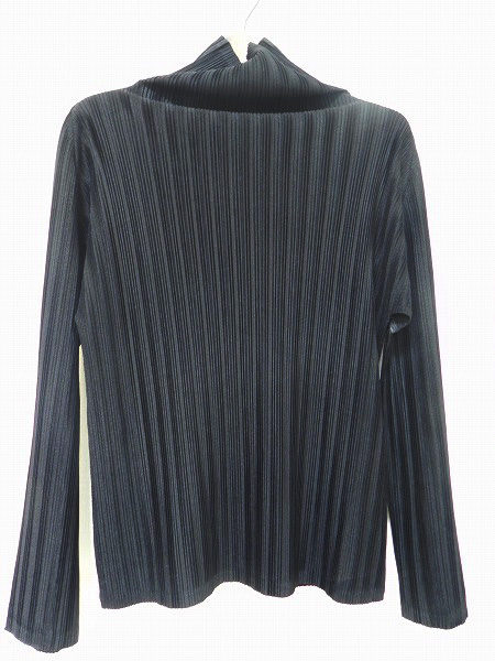 着回し力抜群のロングセラー商品。プリーツプリーズのカットソーを買取しました。