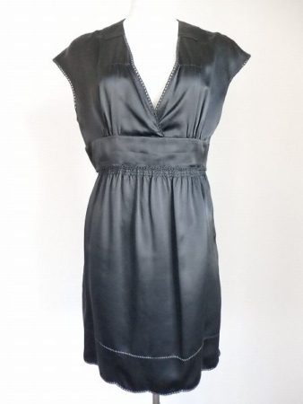 パーティーにぴったりなシーバイクロエのシルク製リトルブラックドレス