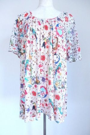 キュートなプリントが乙女心をくすぐるツモリチサトのチュニックブラウス