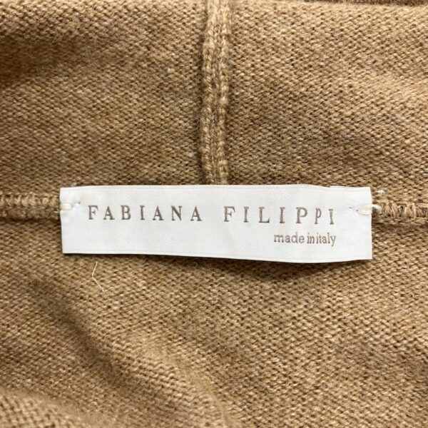 ファビアナフィリッピのブランドタグのアップ