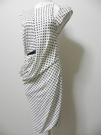 バレンシアガよりエレガントでユニークなドットワンピースを買取しました