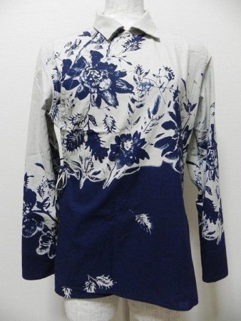 45rpm 藍色の美しい花柄プリントが特徴の作務衣風ブラウス