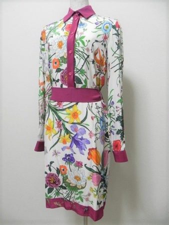上品な光沢と華やかさで差が付く。グッチの花柄シルクワンピースを買取しました　