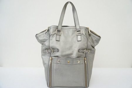 オシャレで収納力抜群！イヴサンローランのトートバッグ「ダウンタウン」を買取しました