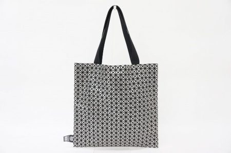 オシャレに差が付く。芸術品のようなプリーツプリーズのトートバッグを買取しました。