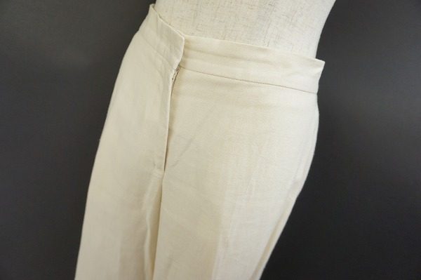 ラグジュアリーブランド、マックスマーラのパンツを買い取りいたしました