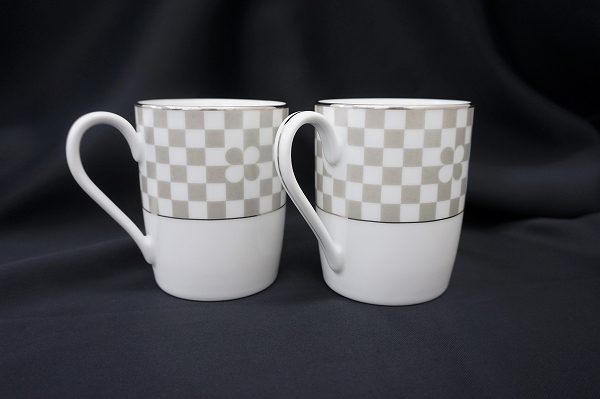 毎日のティータイムに…オシャレなアンテプリマのペアカップを買取しました