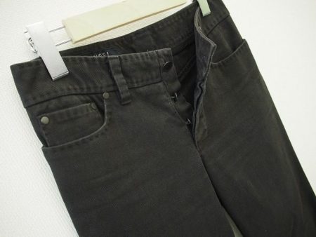 老舗ハイブランドでもあるグッチのパンツを買取しました