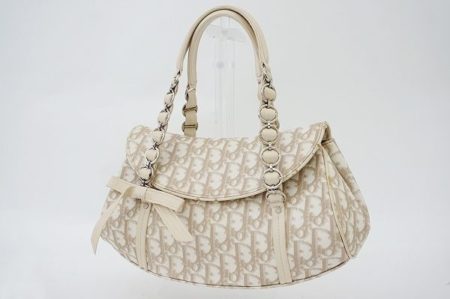 上品で可愛い！クリスチャンディオールのハンドバッグを買取いたしました