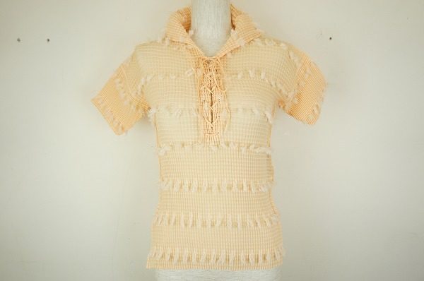 ちょっぴりレトロなイッセイミヤケのカットソーを買取しました。