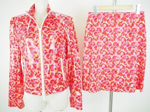 コーディネートがしやすい！ピンクが際立つセリーヌのセットアップを買取しました