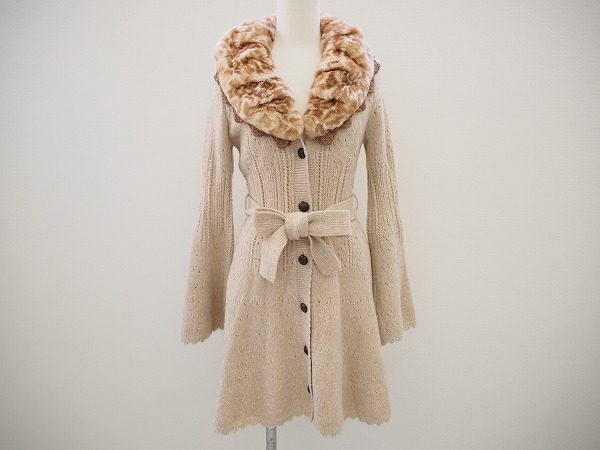 ゴージャスな襟巻きがポイント！エポカのロングカーディガンを買取しました