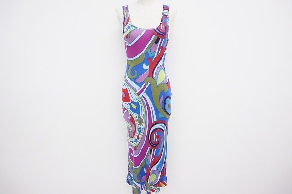 ペイズリー柄が目を引く。エトロのワンピースを買取しました