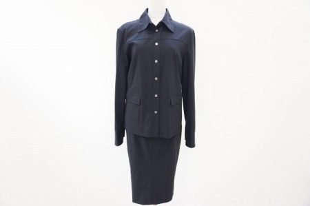 着回しにも最適！ベーシックなデザインで長く愛用可能。グッチのセットアップを買取しました