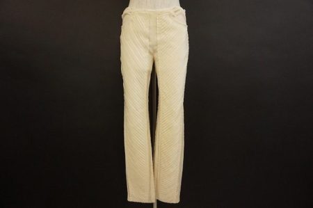 斬新なアイデアが盛り込まれた、グッチのシルク混パンツを買取しました