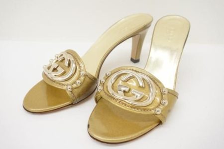 フェミニンで高級感も感じられる。グッチのミュールタイプのサンダルを買取しました