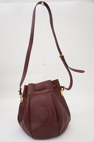 レトロフューチャーな魅力がたっぷり。カルティエの巾着バッグを買取しました