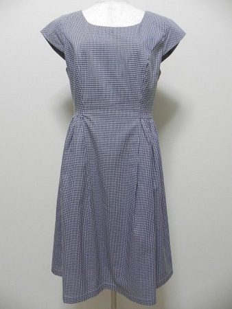 ワニのマークでおなじみ、アグワグの「少女のようなワンピース」