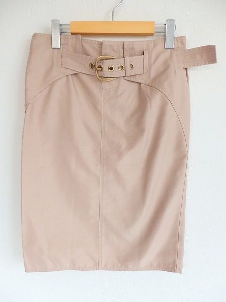 すべての女性におすすめしたい。グッチのタイトスカートを買取しました