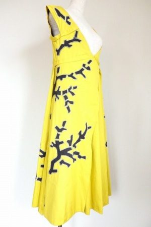 グッチのイメージを根本から覆す。イエローの華やかなワンピースを買取しました