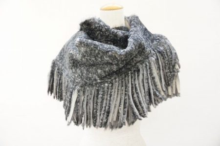 肌ざわりの柔らかい、エトロのラパンファーマフラーを買取しました