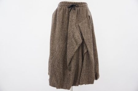 立体的なフォルムが素敵！リリット　センソユニコバルーンスカート